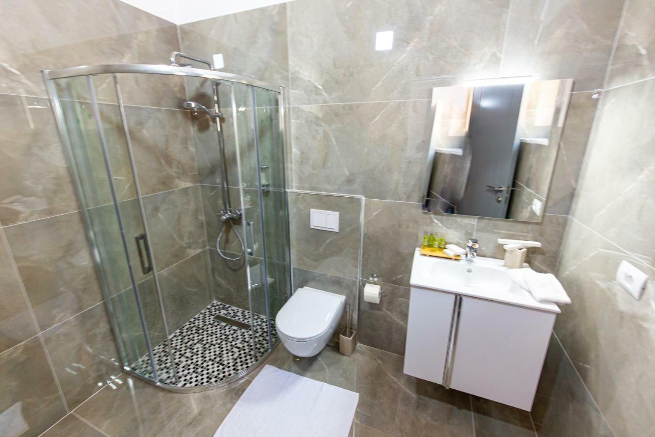 Santa Oliva Suites Ksamil Exterior photo