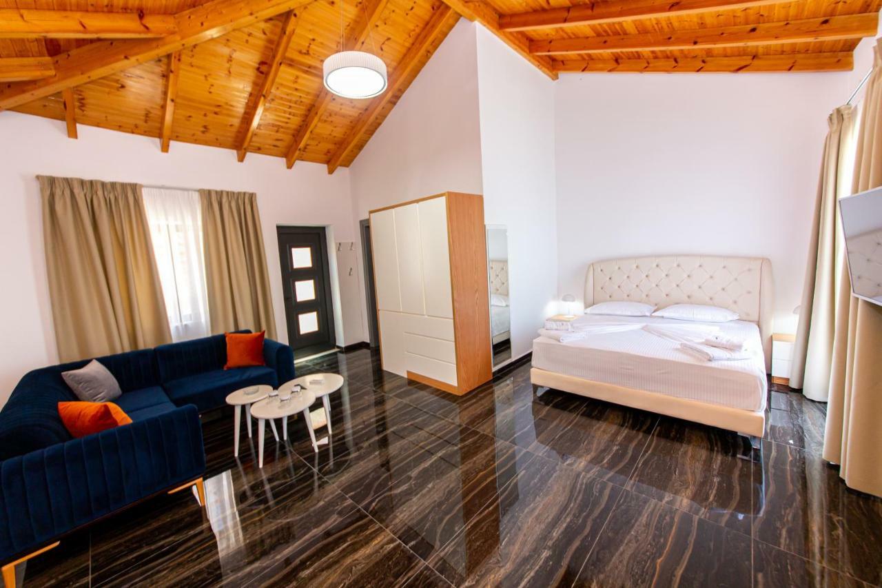 Santa Oliva Suites Ksamil Exterior photo